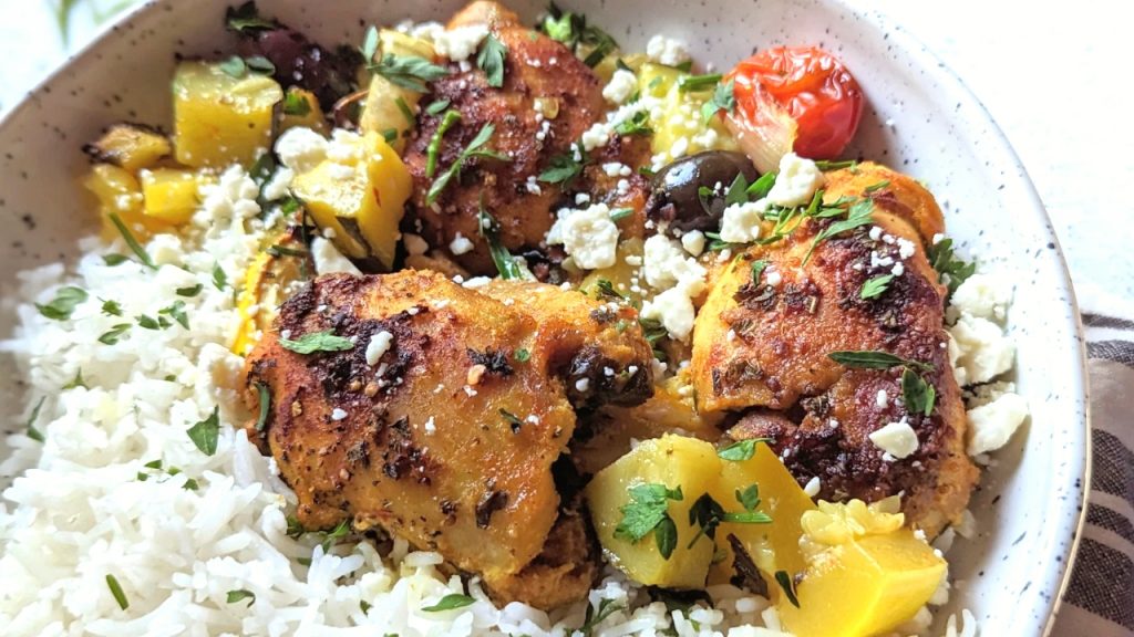 greek chicken rice bowl recipe with veggies and lemon vinaigrette dressing whole30 dinner ideas
