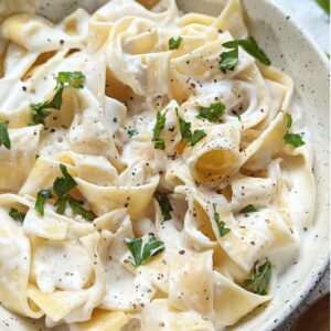 Cottage Cheese Alfredo Pasta Sauce Recipe (High in Protein)