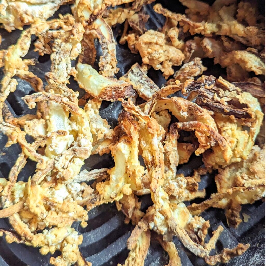 Homemade Crispy Onion Strings (French Fried Onions) - Food Above Gold