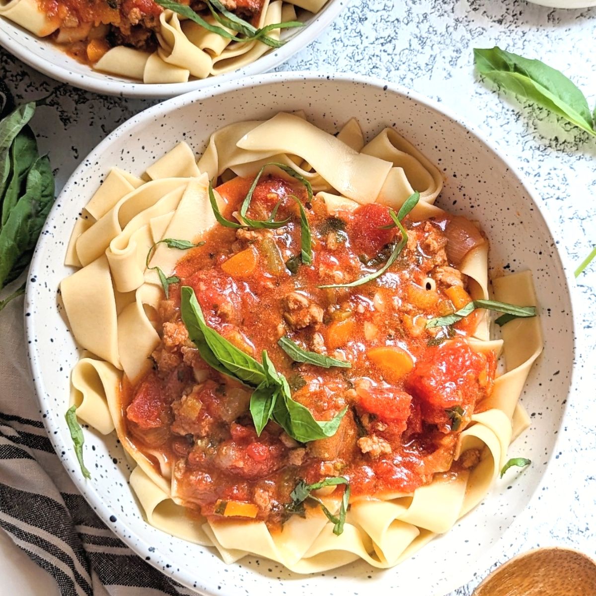 turkey bolognese recipe with ground turkey carrots tomatoes and white wine and light cream