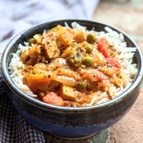 chicken dopiaza recipe with tomatoes onions and peas