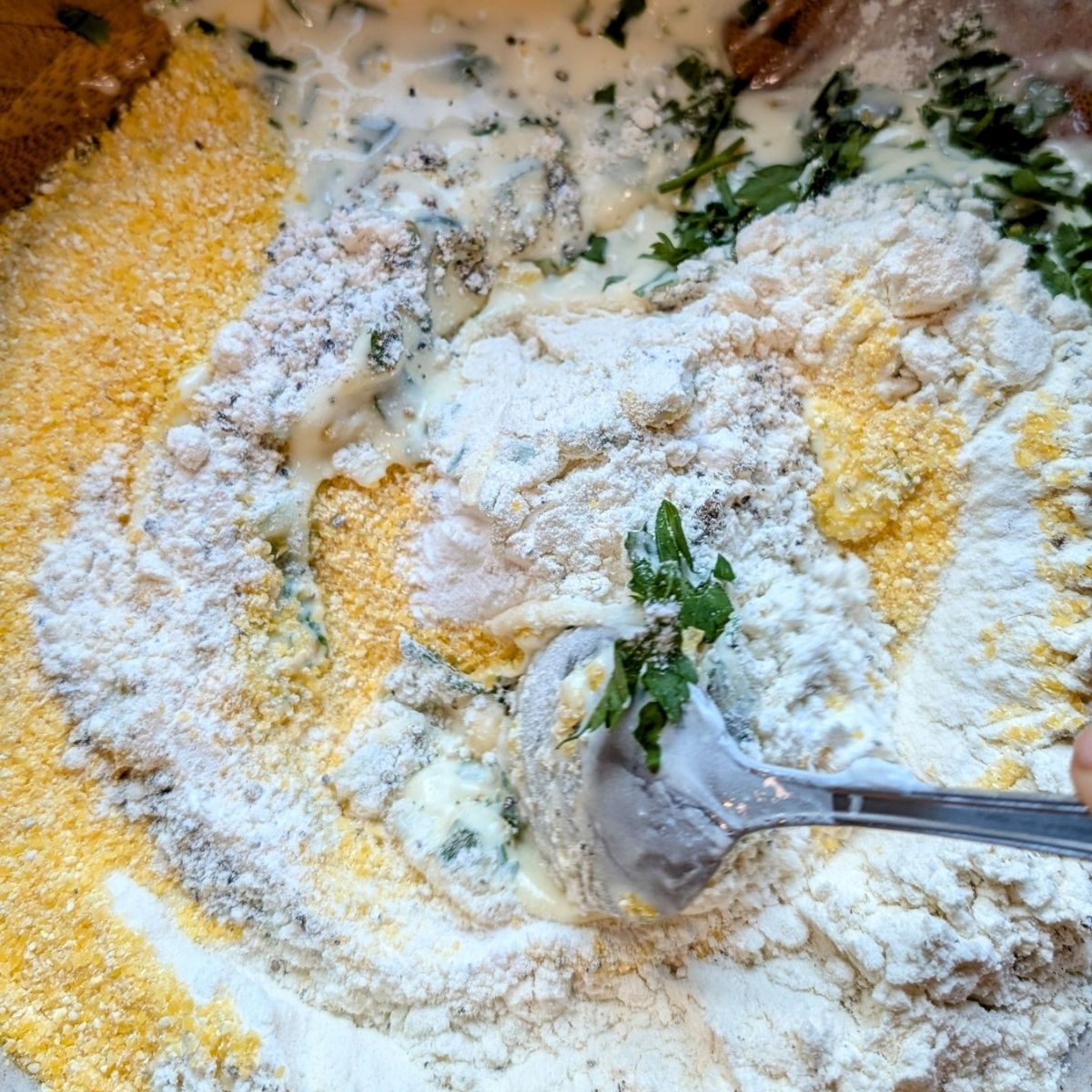 cornbread batter mix dry ingredients into the wet